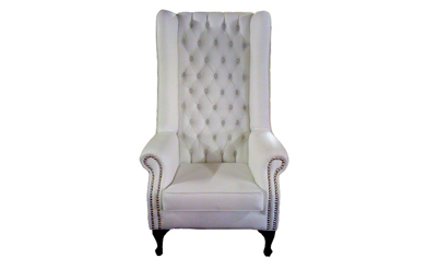 Alfred Wingback