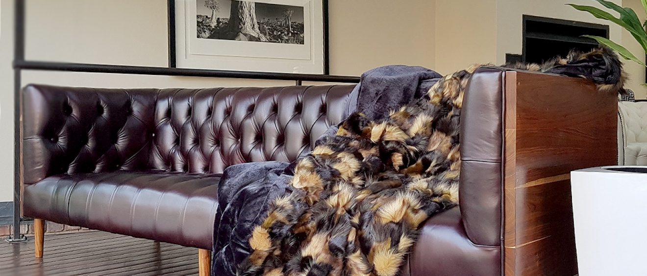 maximus chesterfield sofa