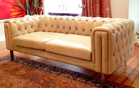 Giftees Contemporary Chesterfield